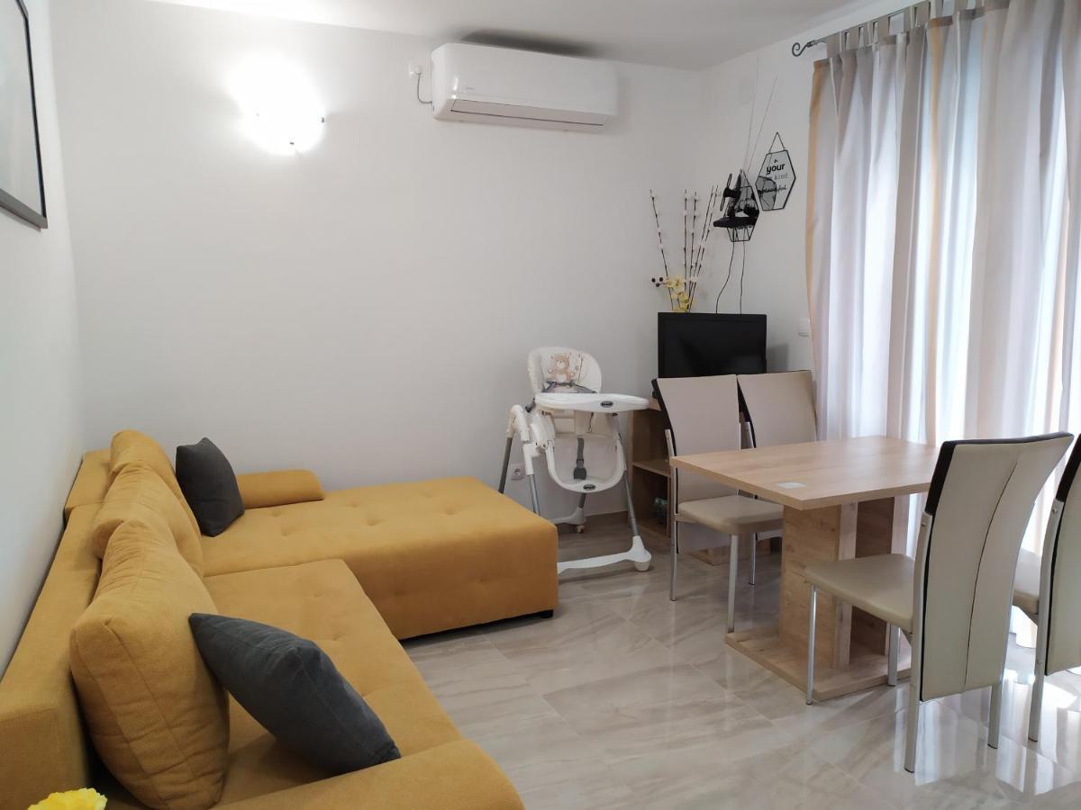 Apartmani Mira Nin Εξωτερικό φωτογραφία