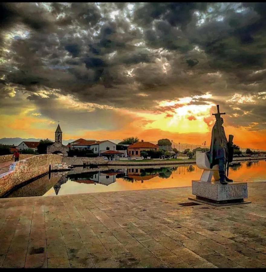 Apartmani Mira Nin Εξωτερικό φωτογραφία