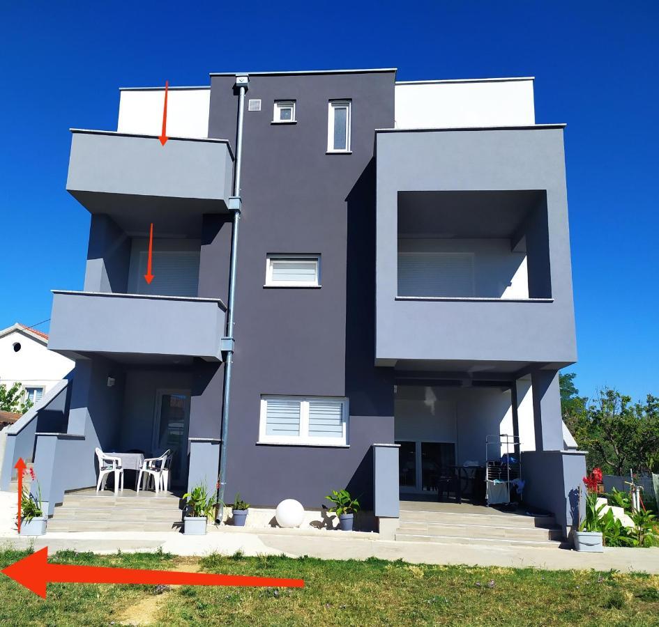 Apartmani Mira Nin Εξωτερικό φωτογραφία