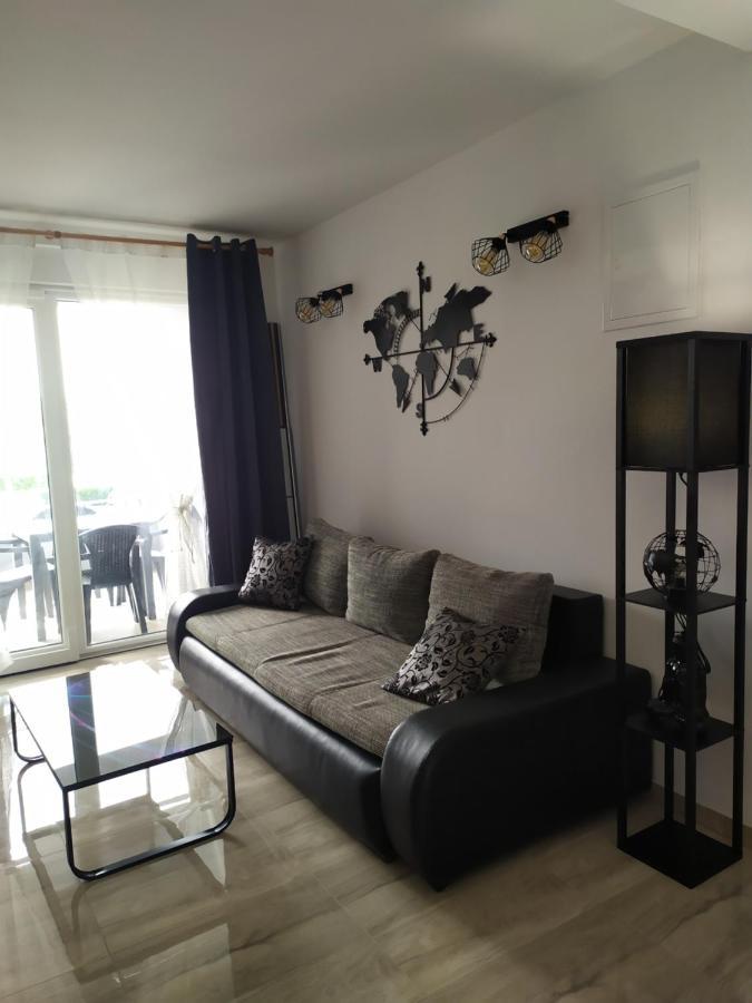 Apartmani Mira Nin Εξωτερικό φωτογραφία