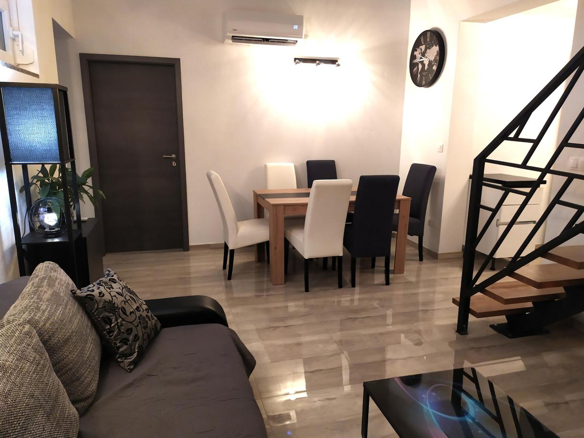 Apartmani Mira Nin Εξωτερικό φωτογραφία