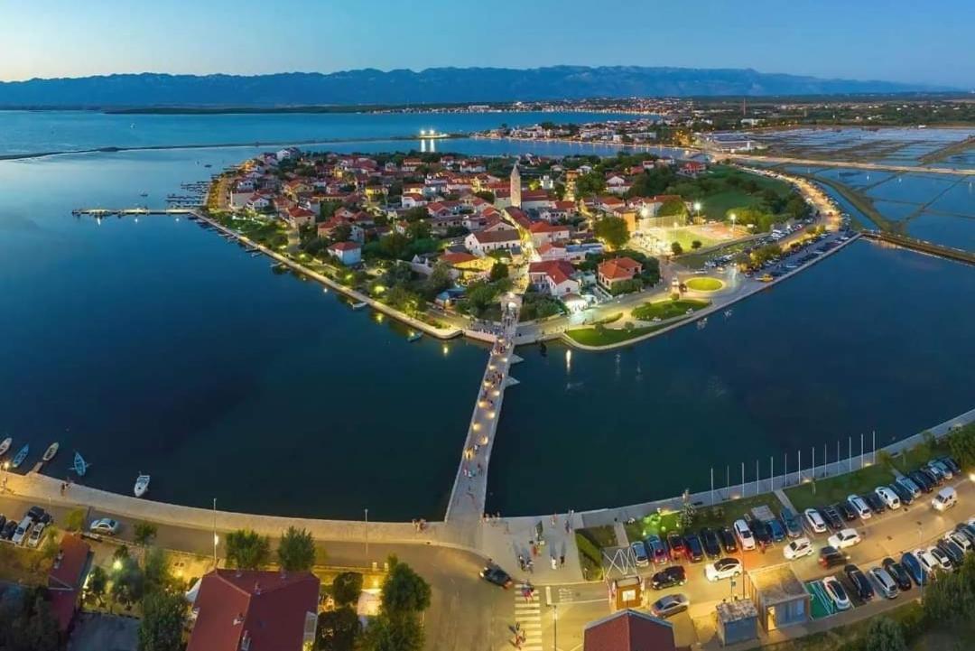 Apartmani Mira Nin Εξωτερικό φωτογραφία